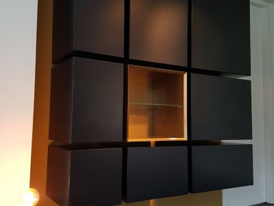 Wandkast 9 kubussen: black & gold